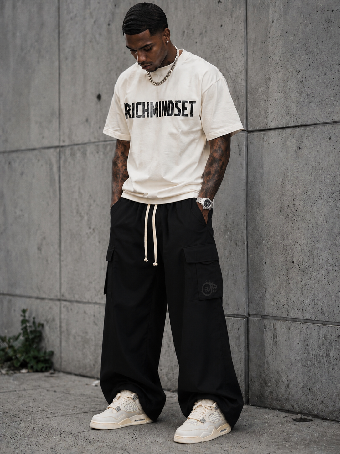 RM LOGO FLARE CARGOS